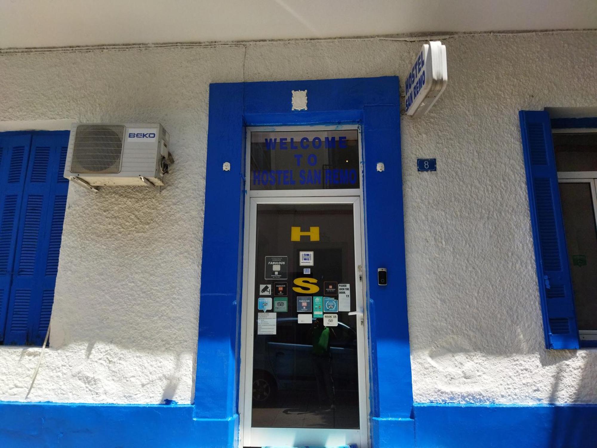 San Remo Hostel Αθήνα Εξωτερικό φωτογραφία